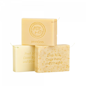 MooGoo Natural Hydrating Cleansing Bar Unwrapped